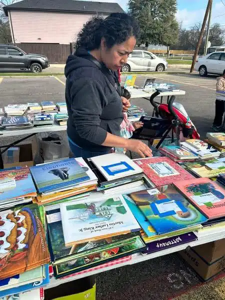 Get 10 Books for Clothes giveaway