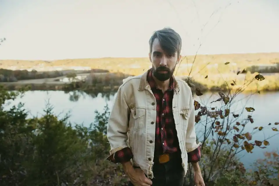 Mo Pitney with special guest Tristan Roberson