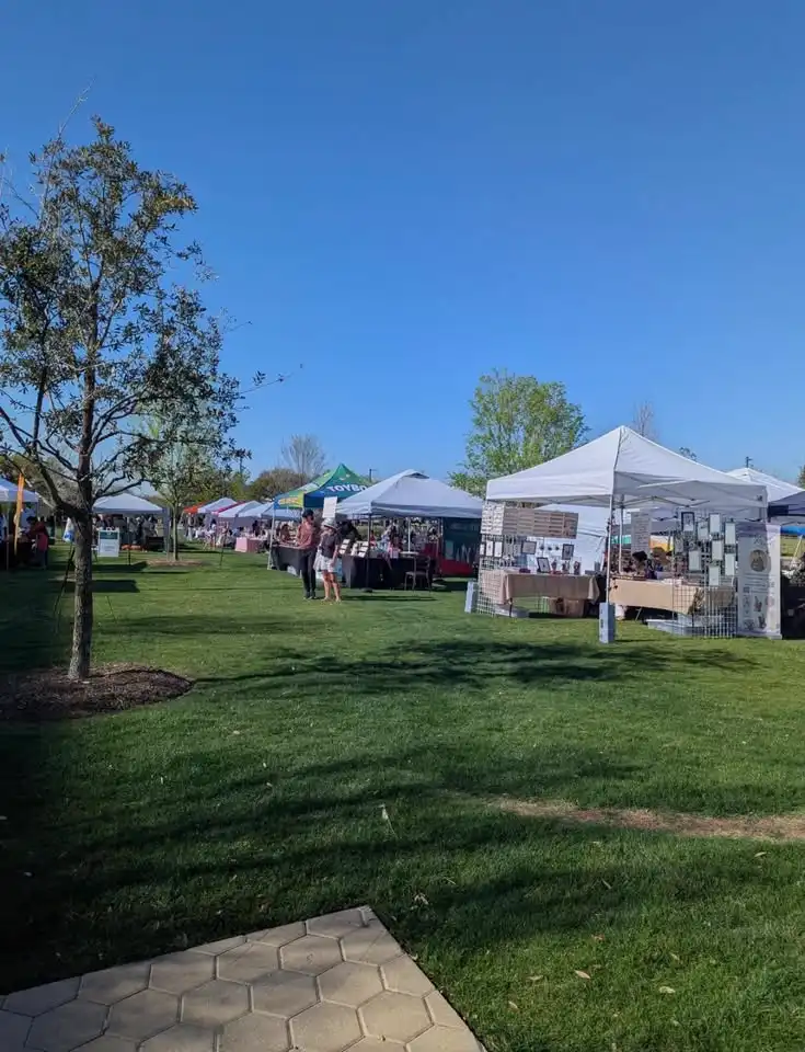 Shop Local Vendor Markets: Presented by Fifth Third Bank
