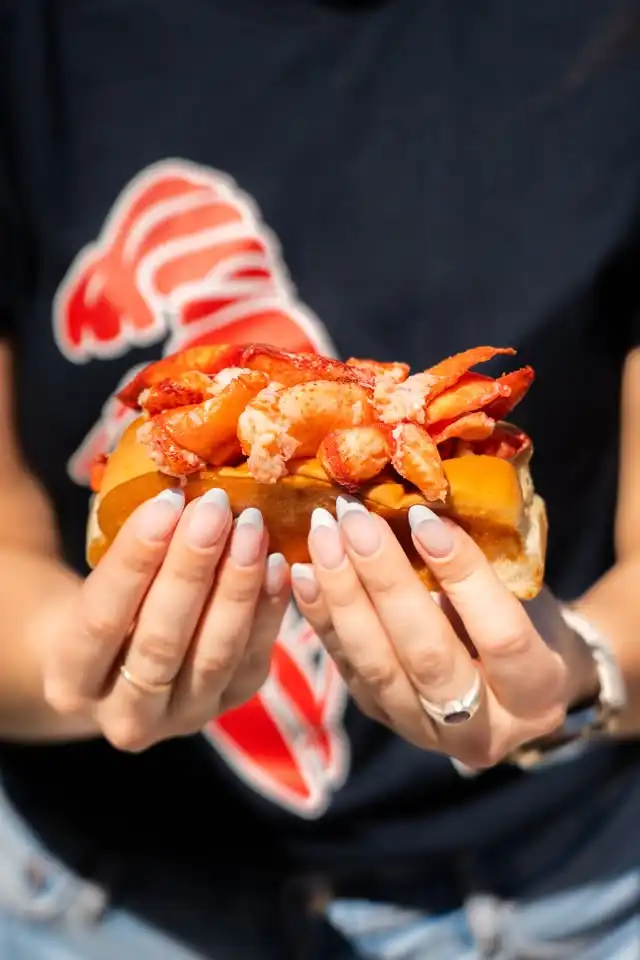 Cousins Maine Lobster at HTeaO Lewisville