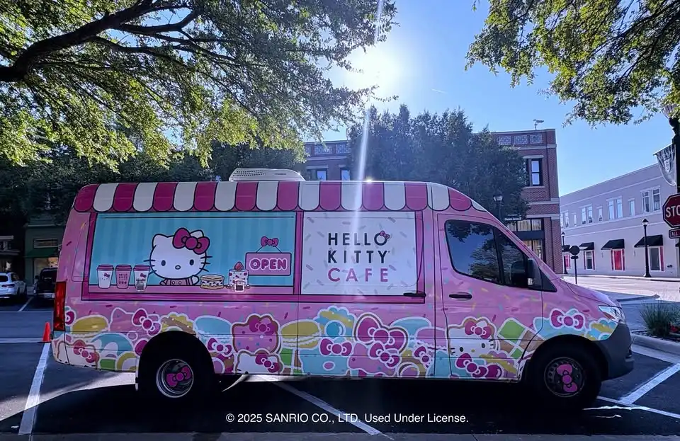Hello Kitty Cafe Truck Central - Southlake / Dallas Appearance