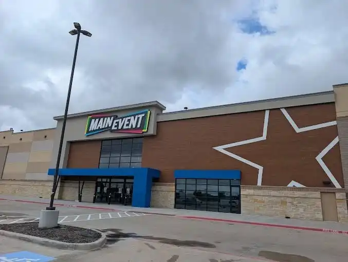 Main Event (Arcade + Laser Tag) + Dinner at Cici's Pizza