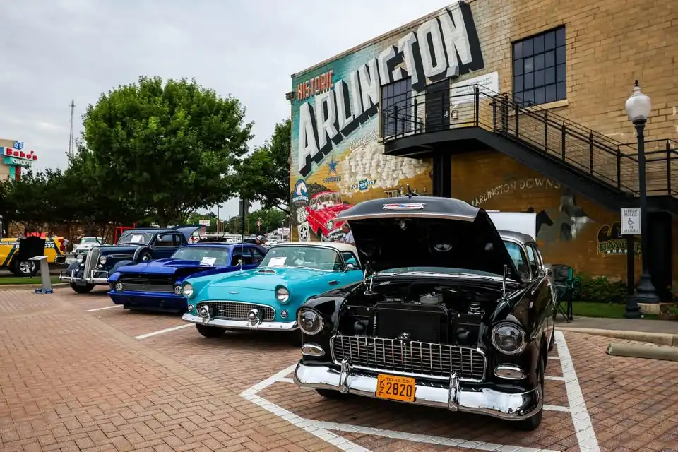 Downtown Arlington Classic Car Show